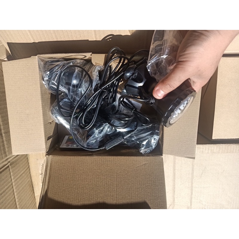 Đèn rọi âm nước bể cá KOI