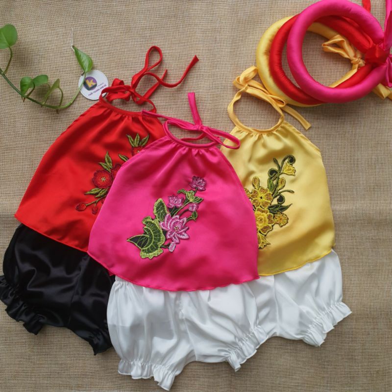 Yếm đào, yếm lụa thêu hoa (kèm mấn) cho bé sơ sinh 3-15kg