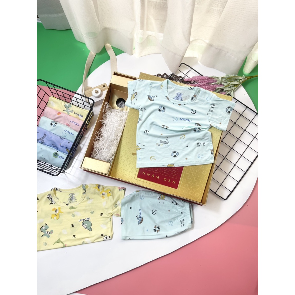 [SALE] Bộ Quần Áo Bé Gái, Bé Trai UNCHI Vải Thun Lạnh Hoạ Tiết Cỏ Cây, Bộ Sơ Sinh Cho Bé Mặc Nhà Hè UN2203