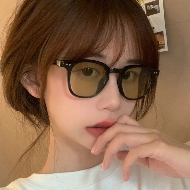 Mắt kính chống tia uv gọng nhựa trong suốt thời trang