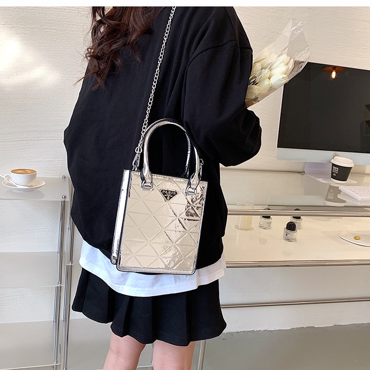 Túi xách tay đeo vai IELGY chuỗi dây xích thiết kế sáng bóng thời trang cho nữ