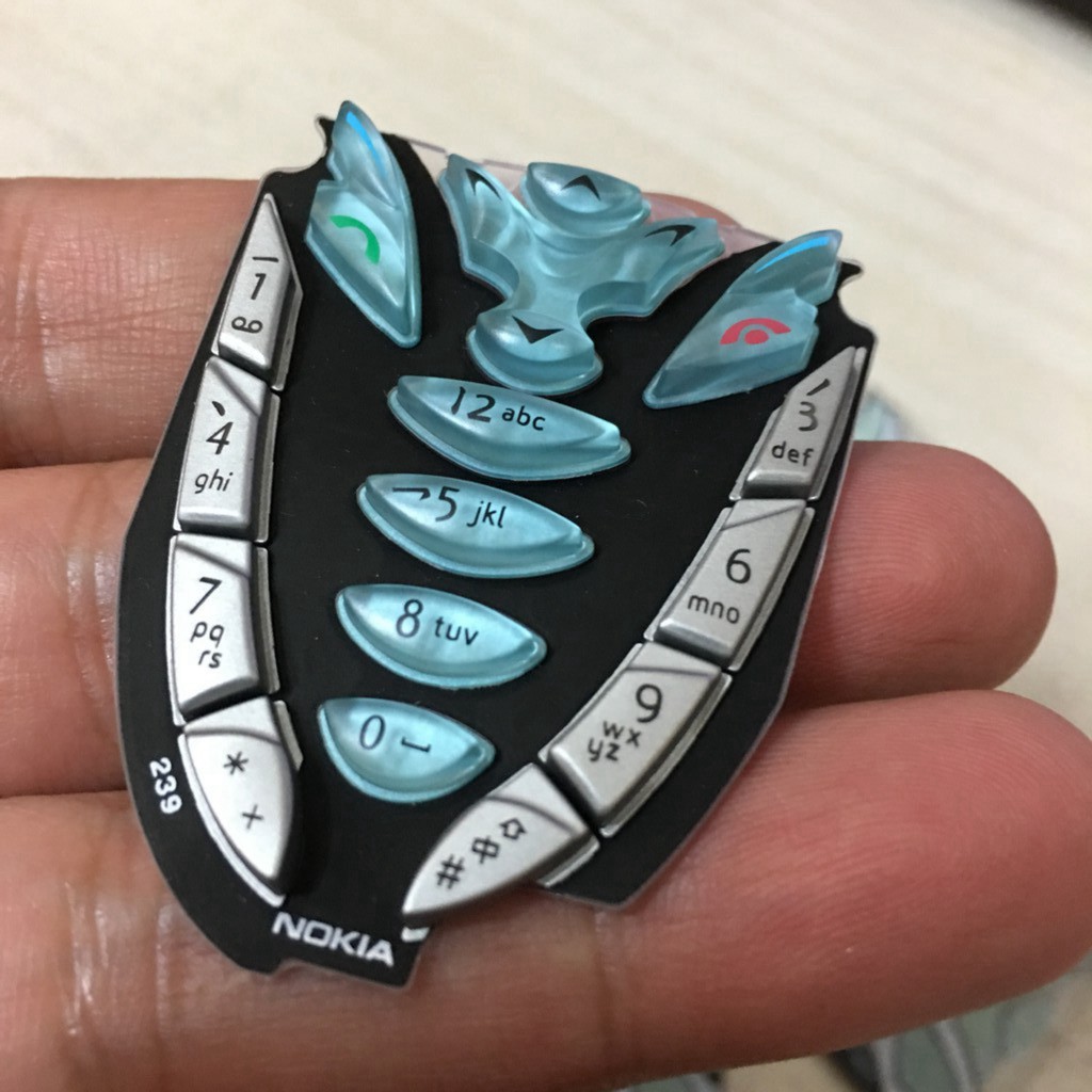 Bộ phím Nokia 7219 hiếm zin chính hãng - phụ kiện điện thoại cổ. | BigBuy360 - bigbuy360.vn