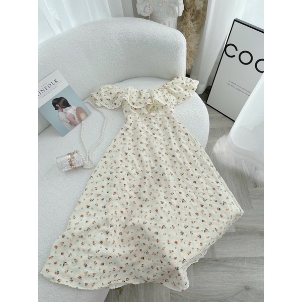 ĐẦM TRỄ VAI HOA