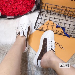 Giày sục thể thao viền nâu đế cao êm chân
