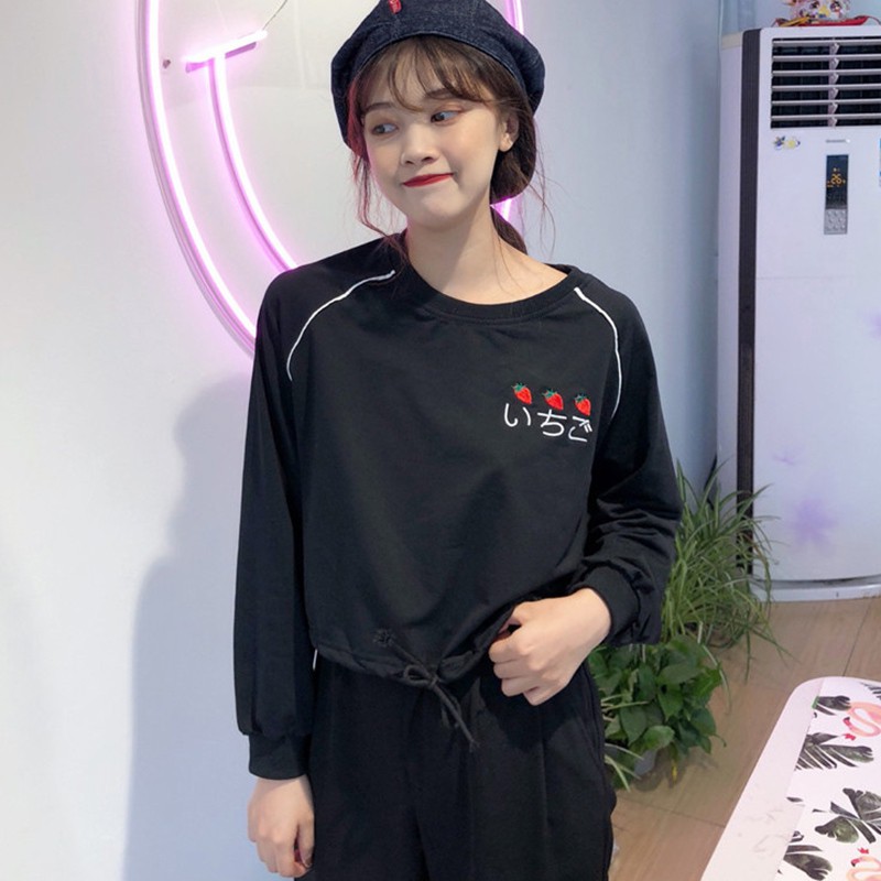 Áo thun tay dài cổ tròn dáng rộng hoạ tiết thêu cho phái nữ