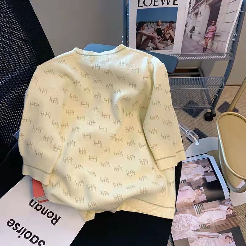 Áo Sweater Dệt Kim Tay Ngắn Dáng Ôm Hương Thơm Nhỏ Màu Vàng Thiết Kế Hình Apple Cho Nữ