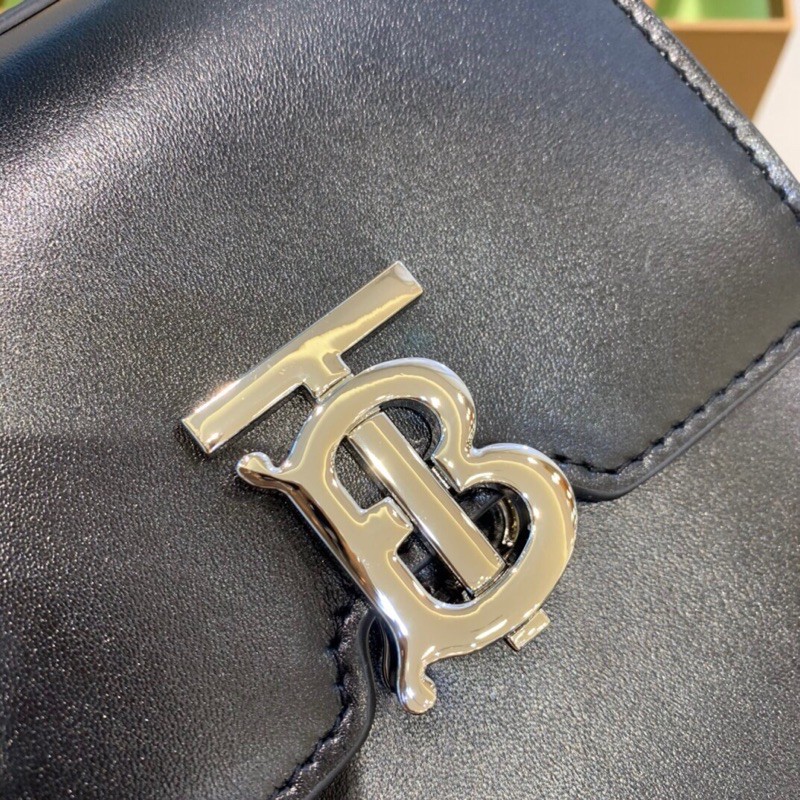 Túi đeo chéo da cao cấp dáng cao khoá logo chữ B kim loại burberry bbr