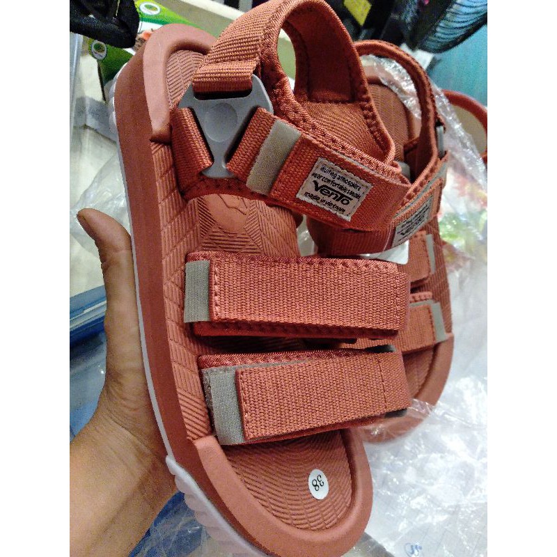 Sandal vento Nam nữ Chính hãng SD9801