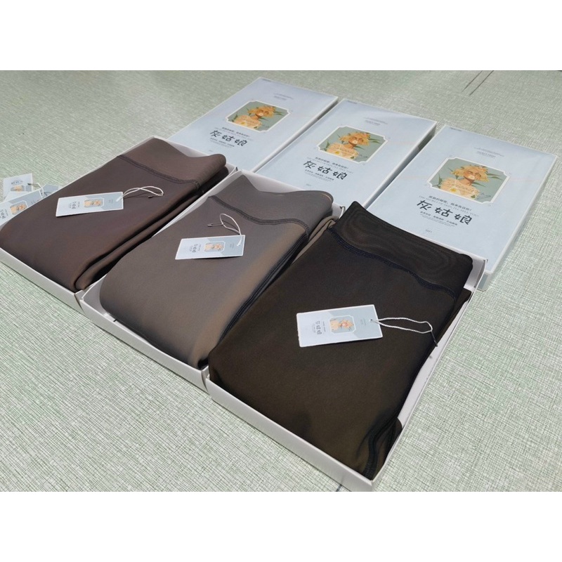 Quần tất 3D lót nỉ lông siêu ấm áp, sản phẩm gồm 3 màu đen, nâu cafe, ghi khói chống xước giữ nhiệt cực tốt Bống chic