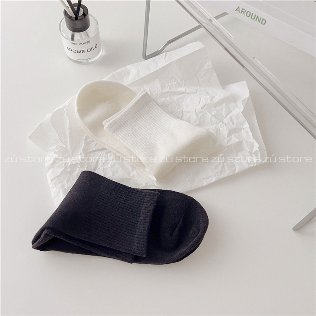 Vớ cổ trung trắng đen