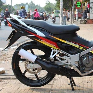 Tem Rời Suzuki Satria 2006 Đỏ Đen