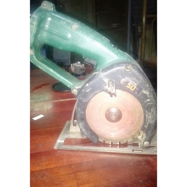 Máy cưa gỗ Hitachi