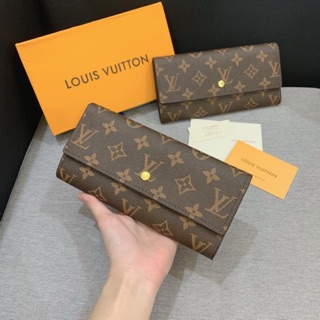 Ví cầm tay lv nút bấm đựng dt fullbox