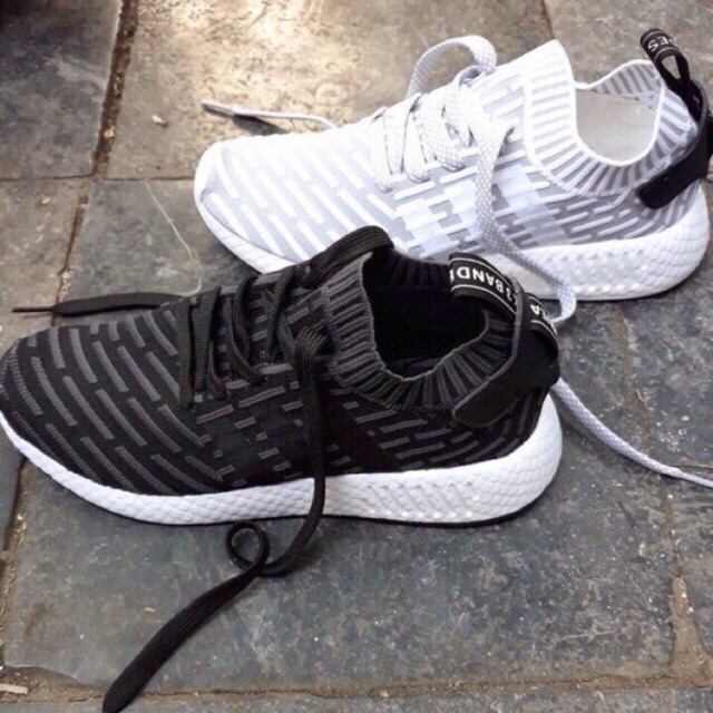 giày adidas NMD r2 black and white