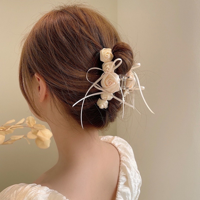 Kẹp tóc nữ hình hoa hồng trắng bằng lụa trang nhã cho nữ