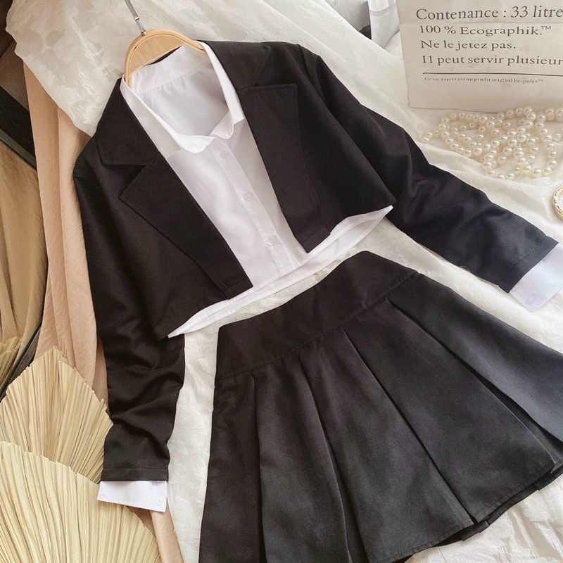 Set 3 món : Khoác crop vest tay dài+crop sơ mi trắng+chân váy xếp ly