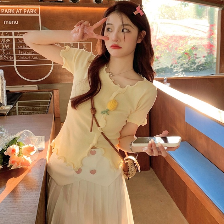 【Hana and Alice】Áo Thun Dệt Kim Tay Ngắn Đính Tai Hoa Xinh Xắn Hợp Thời Trang