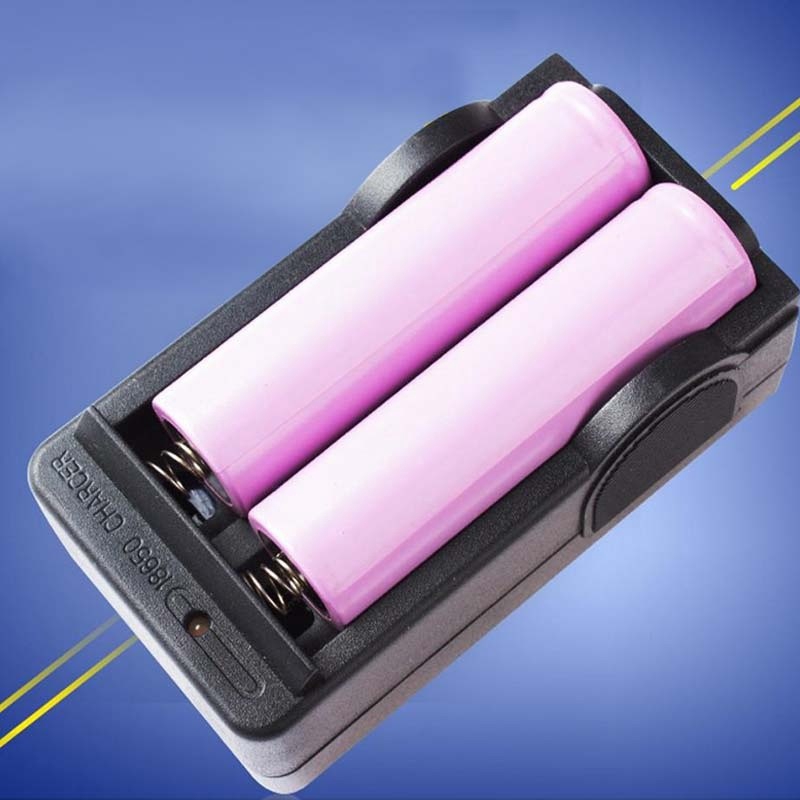 Bộ Sạc Pin 3.7v 18650 9800mah Cho Đèn Pin S5x3