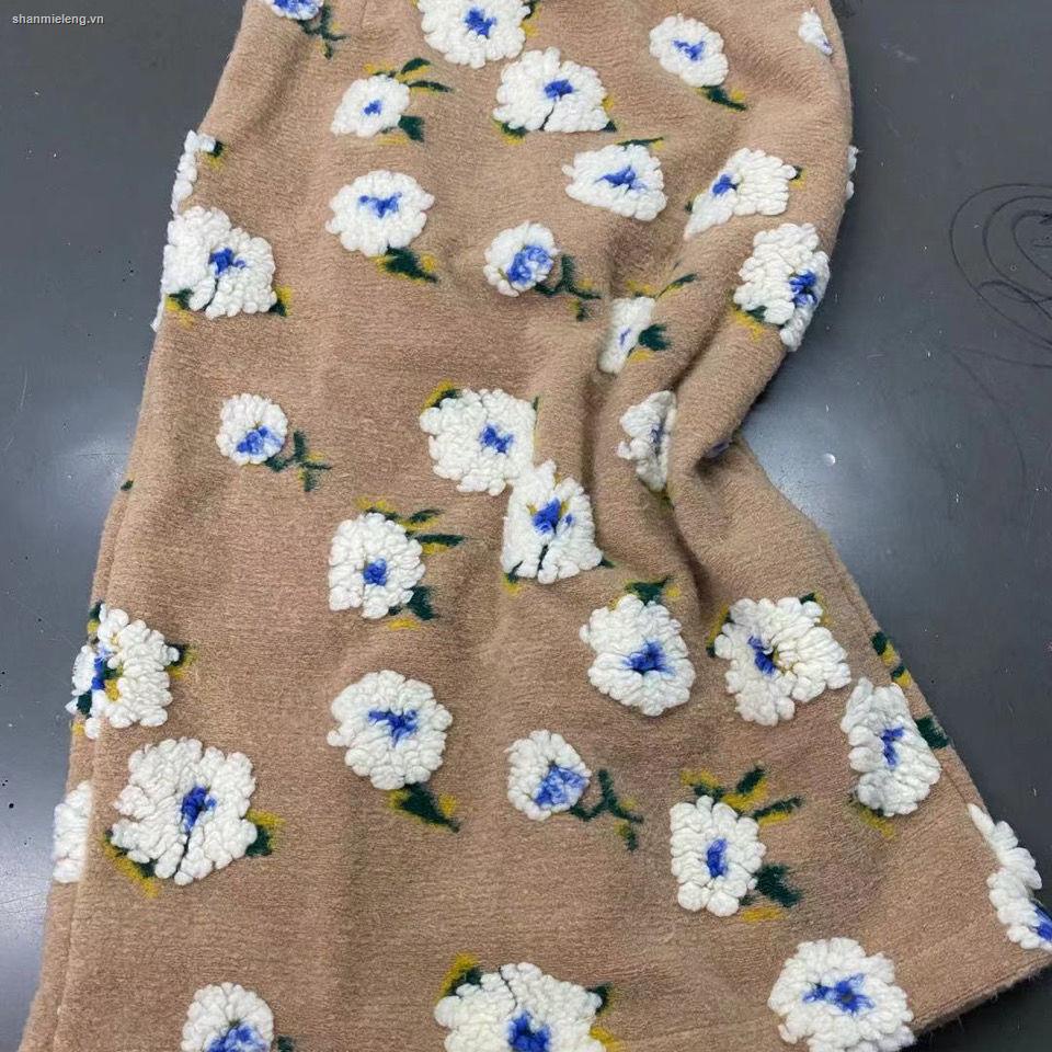 Chân váy nữ dáng suông dài họa tiết hoa xinh xắn thời trang