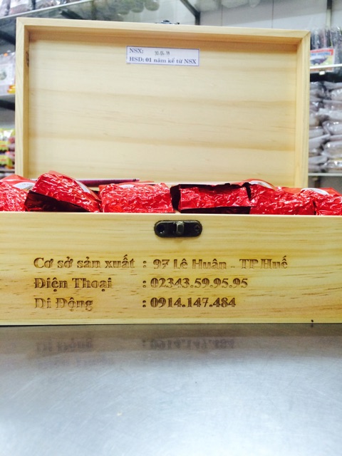 Trà cung đình hộp gỗ Thông hương