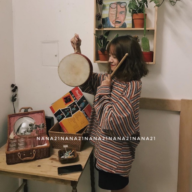 Pull kẻ dài tay