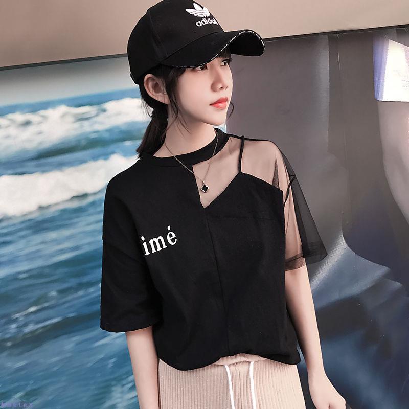 Áo tay ngắn in chữ, phối lưới vai thời trang, nhẹ nhàng nhưng sexy đa phong cách