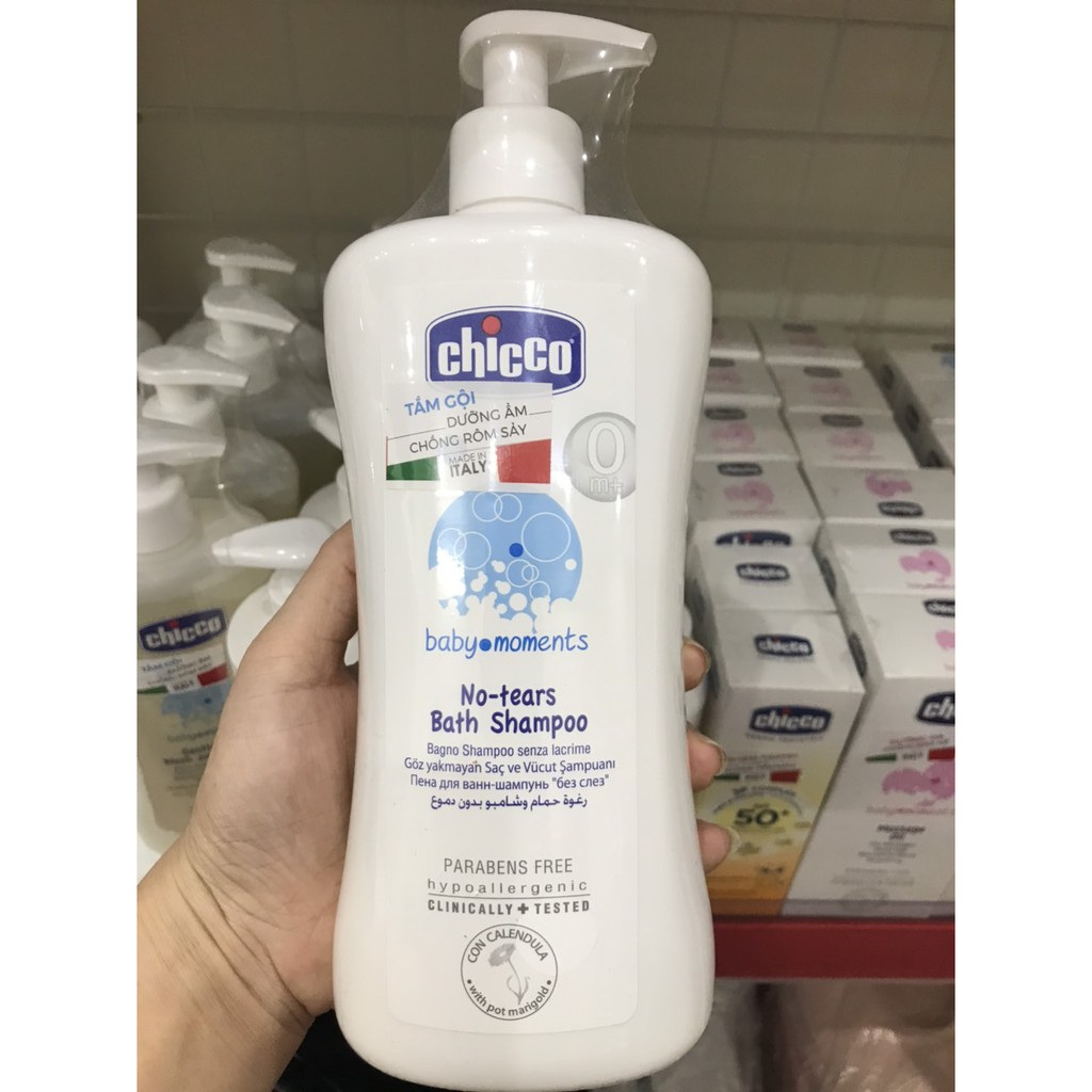 Sữa tắm gội Chicco cho bé từ hoa cúc và yến mạch OM+