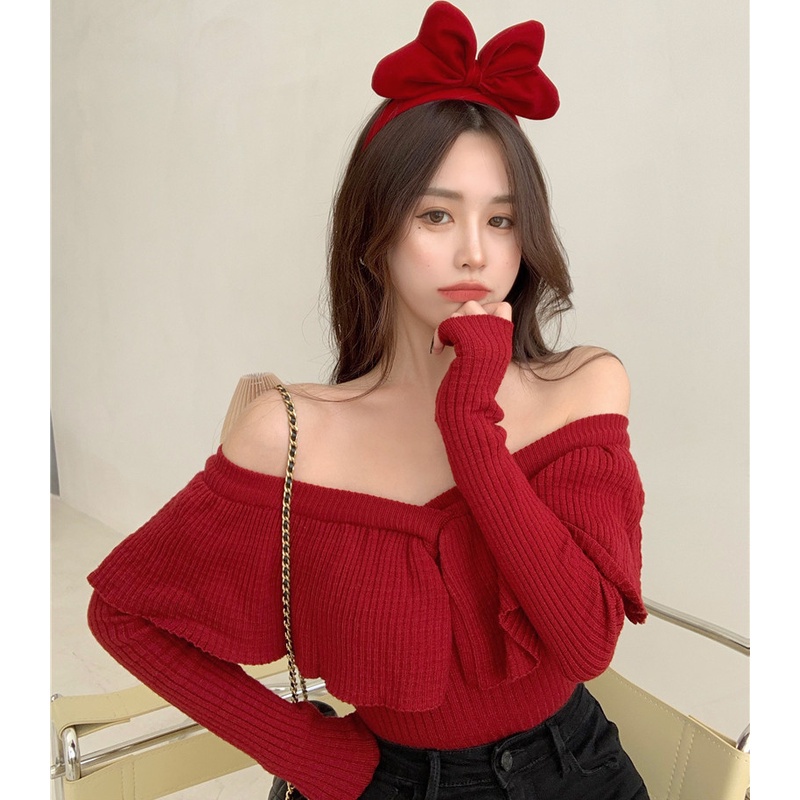 QKOOLE  Áo dệt kim cổ chữ V viền bèo nhún điệu đà phong cách Hàn Quốc