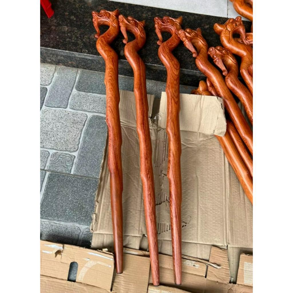 Gậy gỗ Hương chống cho người già