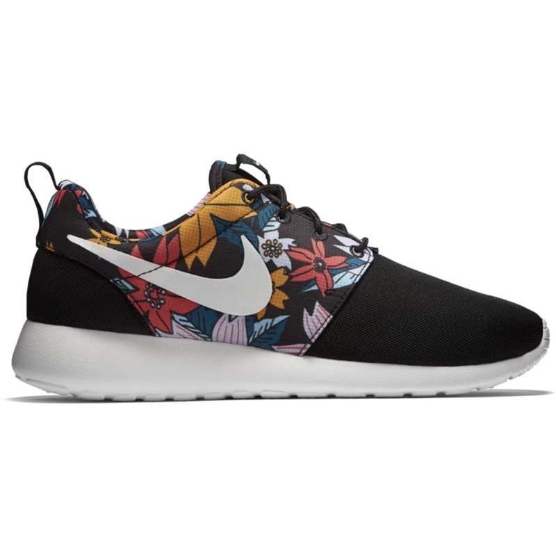 Giày Nike Roshe Run Aloha pack size 36 nữ màu đen/hoa