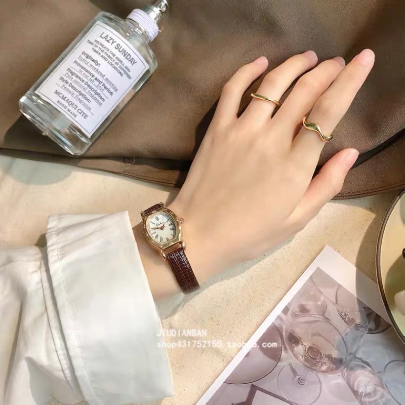 Đồng hồ đeo tay mặt số La Mã phong cách retro Hàn Quốc cho nữ