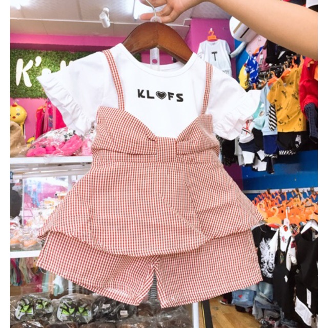 SET KẺ BÉ GÁI QC