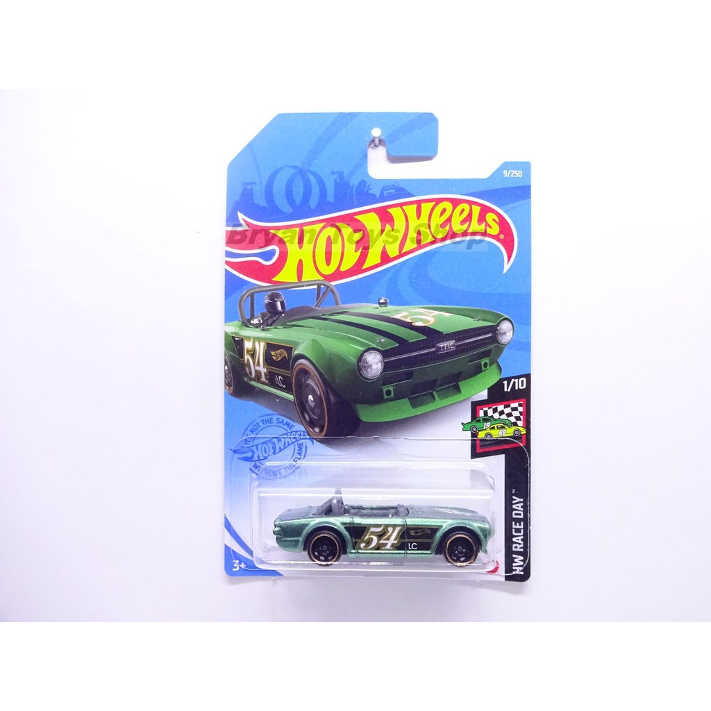 Hot Wheels Mô Hình Xe Hơi Triumph Tr6 Green No. 54 Chất Lượng Cao