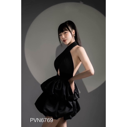 Đầm váy hở lưng form xoè đi tiệc đi chơi