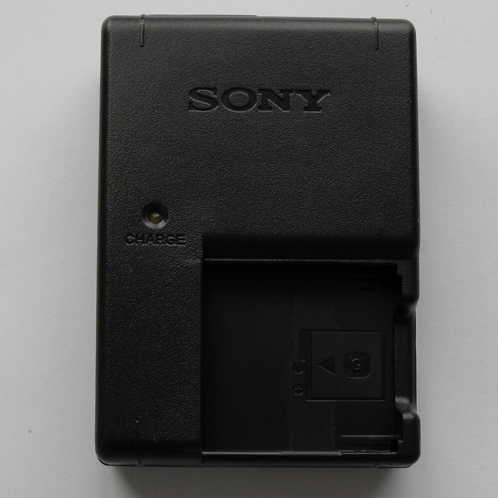 Sạc máy ảnh Sony BC - CSG (cho pin NP - BG1) - Hàng nhập khẩu