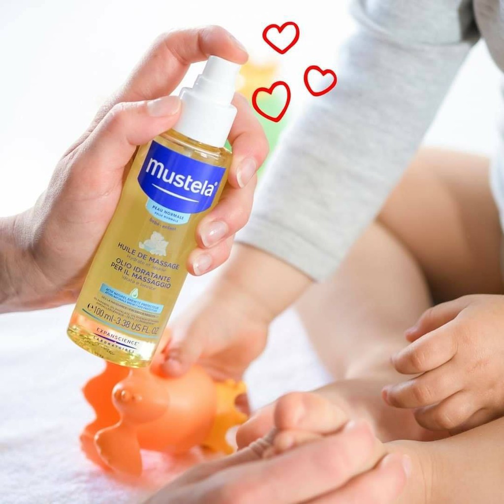 Mustela Dầu massage dưỡng ẩm em bé Baby Oil 100ml