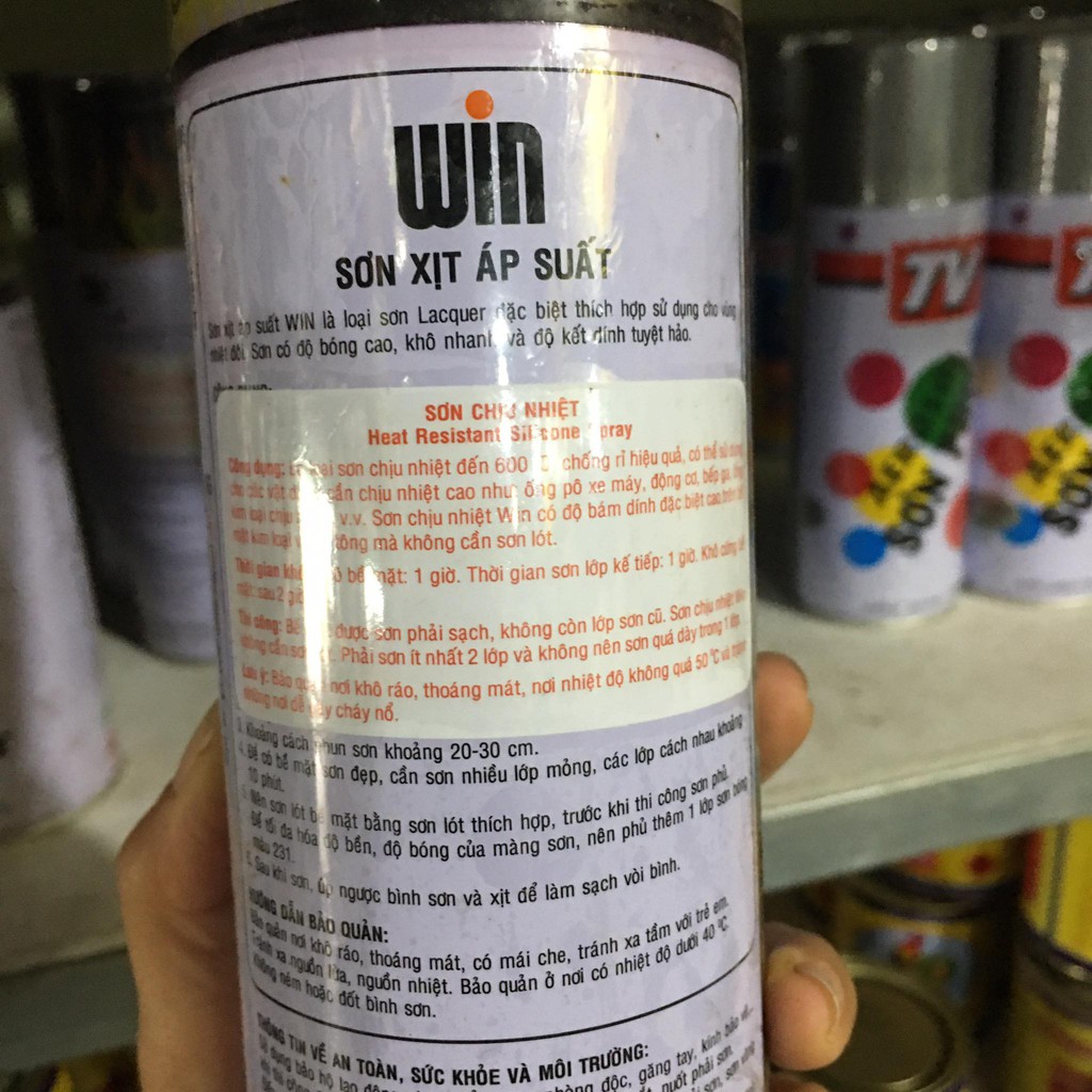 Sơn xịt chịu nhiệt 600C  màu đen mờ