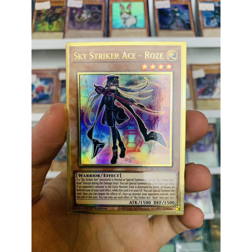 Thẻ Bài Lẻ YugiOh! Mã MGED-EN021 - Sky Striker Ace - Roze - Premium Gold Rare - 1st Edition