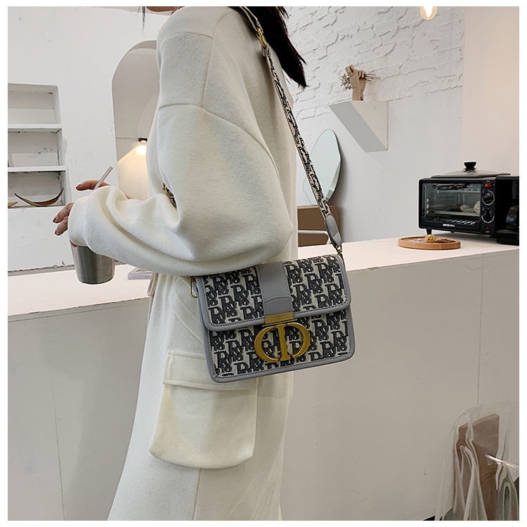 Túi Xách Dior Dáng Vuông Nhỏ Thêu Họa Tiết Thời Trang Sang Trọng Cho Nữ 2022