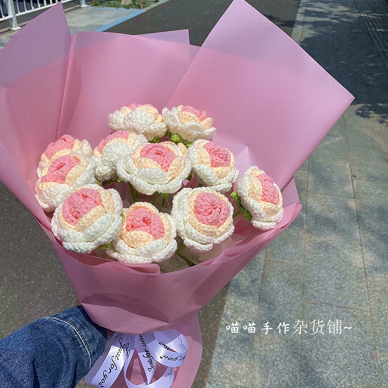 Bó Hoa Tulip Đan Len Thủ Công Trang Trí