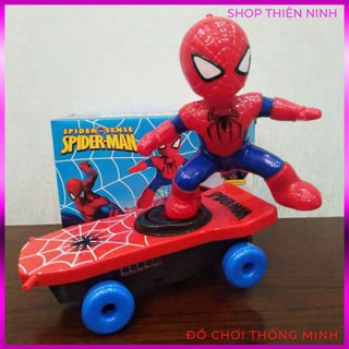 Đồ chơi người nhện trượt ván cho bé