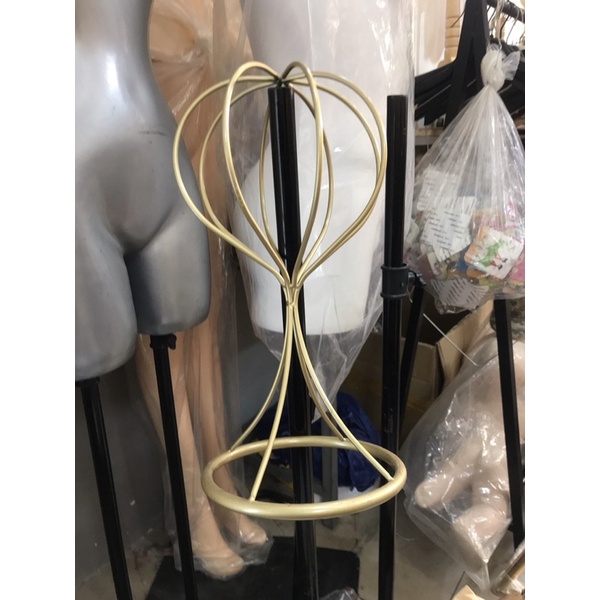 khung sắt đội nón đội tóc giả (loại dày)