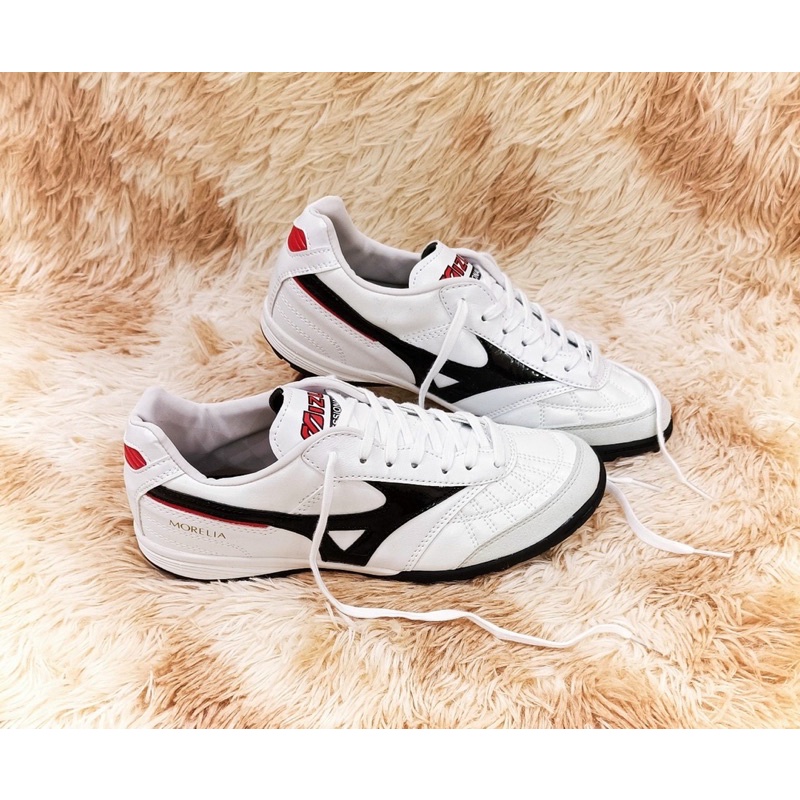 GIÀY ĐÁ BÓNG MORELIA SALA JAPAN TF ĐEN TRẮNG- Việt Anh Sport