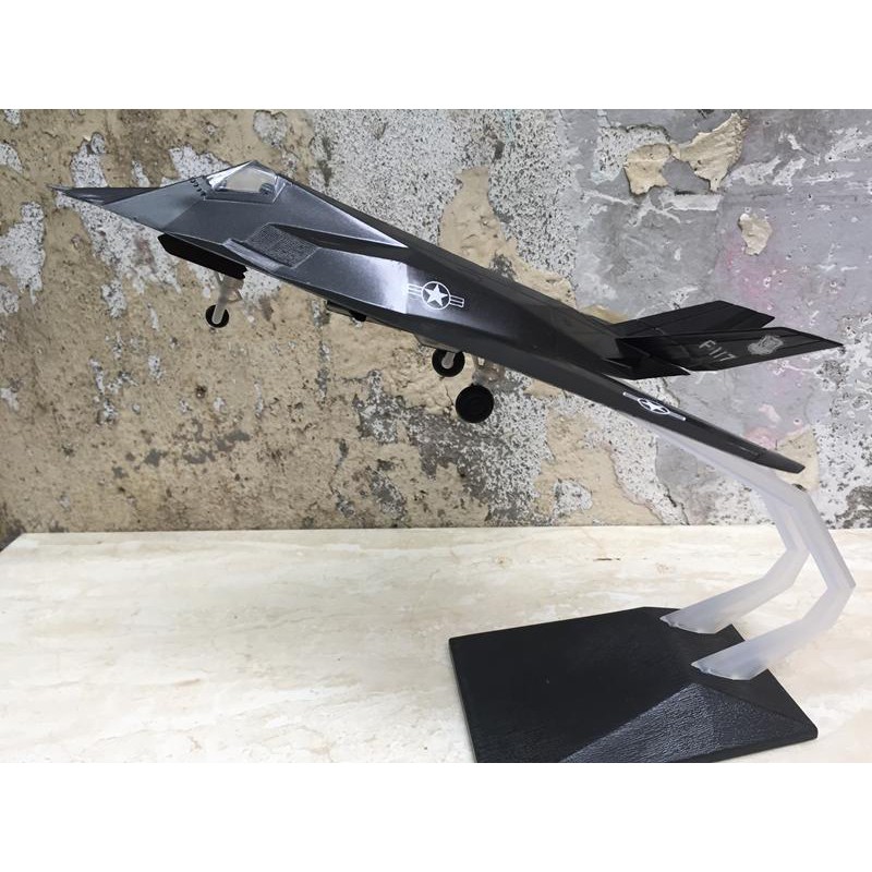 Mô hình Máy báy F-117A 1:72-ABS