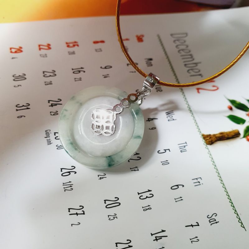 Mặt dây chuyền đồng điếu phong cách mới