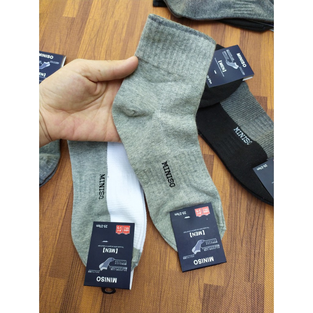 Tất thể thao nam cổ cao miniso chất dày đẹp