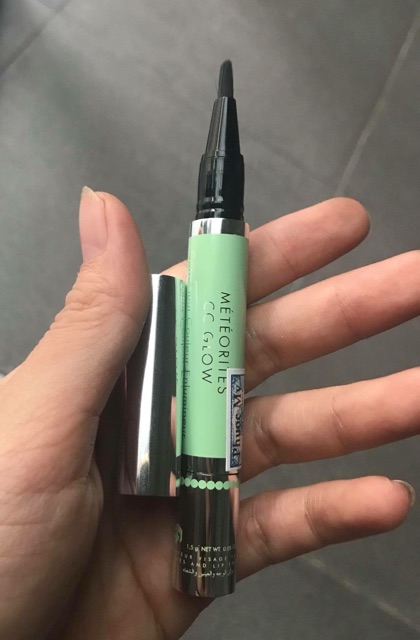 Bút che khuyết điểm Guerlain Meteorise CC Glow