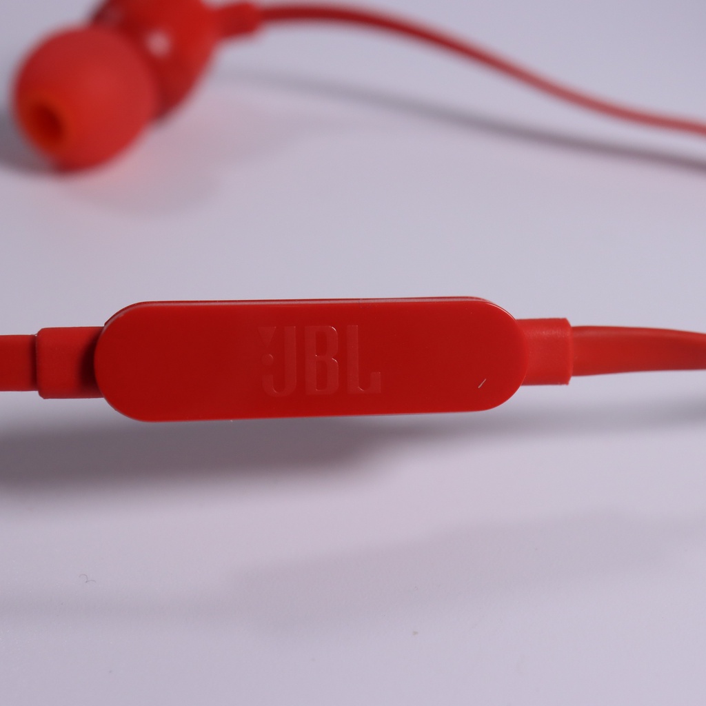 Puki shop / Tai nghe JBL TUNE110 có mic, dây chống rối, bass tròn trịa và chắc - tặng kèm dây da quấn tai nghe