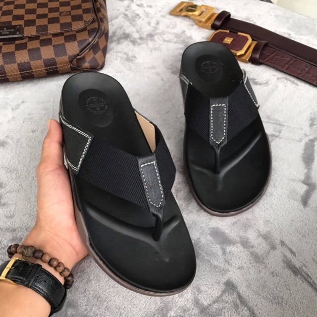 Dép kẹp Dr. Martens