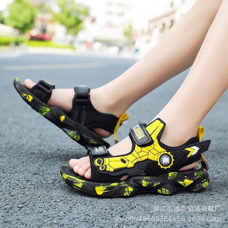 Dép sandal bé trai năng động , cá tính